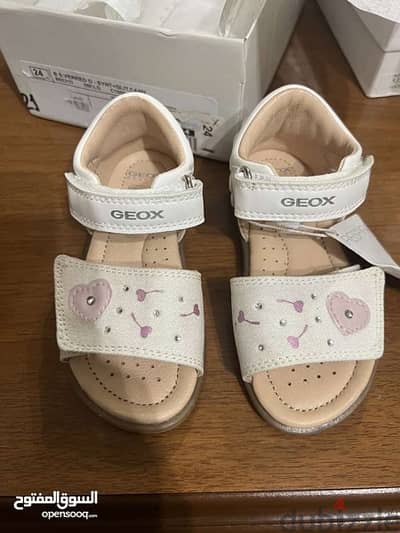 Geox Junior size 21 . New