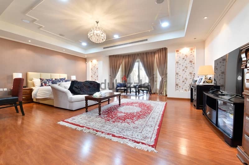 luxary villa for sale in sanad للبيع فلة فخمة في الناصفة 7