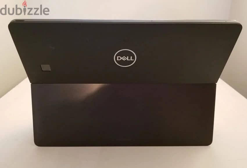 Dell 2 in One Core i7 8th Gen 16GB Ram 256GB SSD Tuch Display FHD 2