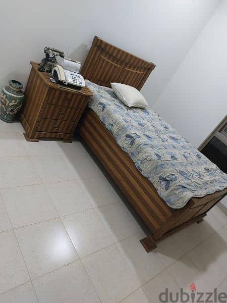 Bahraini Wooden Bed with side table 0