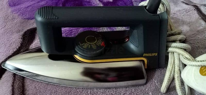 Philips Dry iron box, Good working condition 0