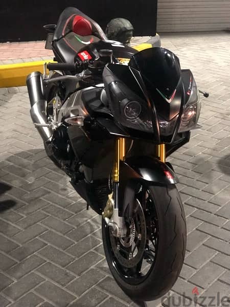 aprilia tuono V4 1000cc 0