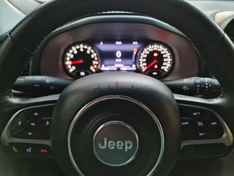 2020 Jeep Renegade Limited, Warranty, Free Service, 0 Accident 7