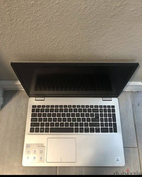 Dell 15.6 Touch i7 8th gen silver 1TBSSD laptop 0