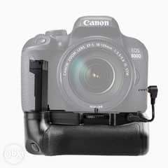 Searching for battery grip for canon Eos 800d 0