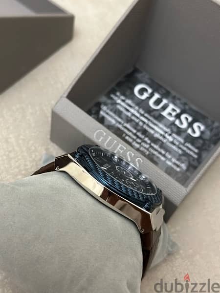 GUESS Watch 5