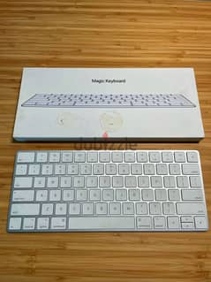 Apple Magic Keyboard 0