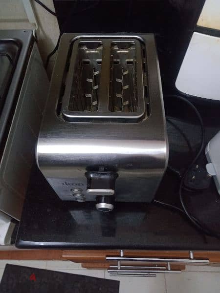 2 Toasters for sale 2