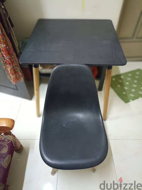 Carrom board discount table and chairs