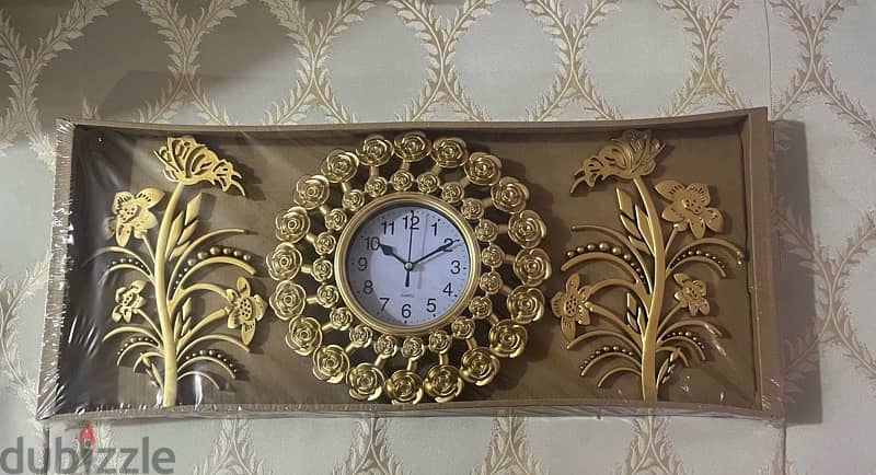 wall decor with watch 0