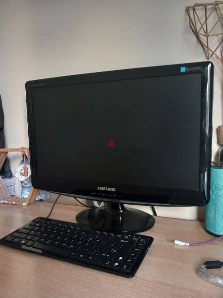 Samsung Monitor + LG i3 4gb ram 500 gb HDD 2