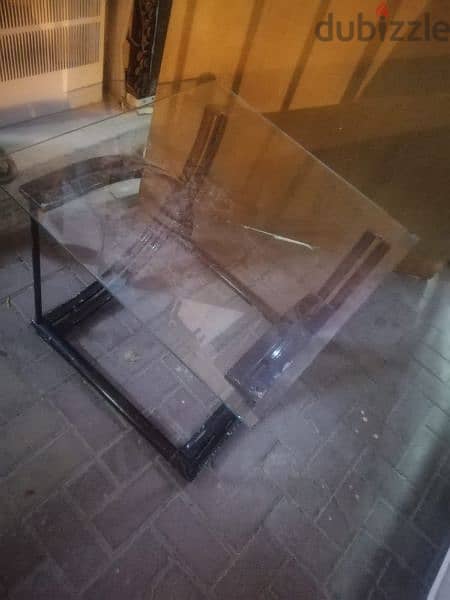 glass table small 1