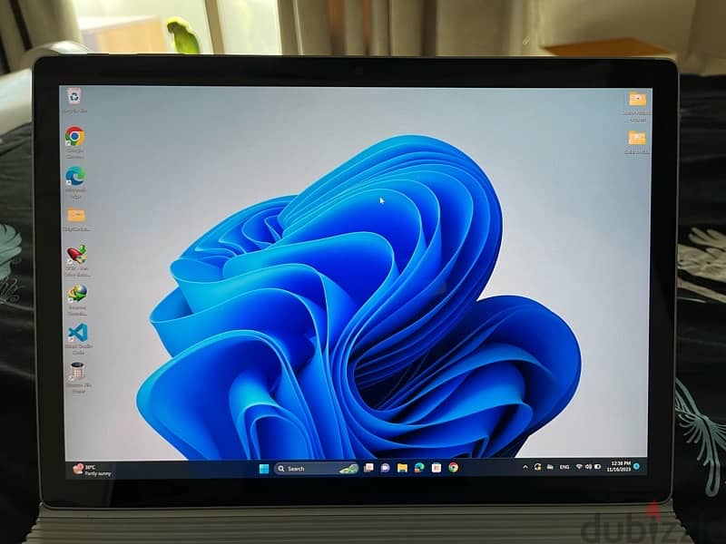 Microsoft Surface Core i5 8gb Ram 256SSD 2