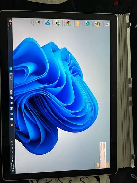 Microsoft Surface Core i5 8gb Ram 256SSD 4