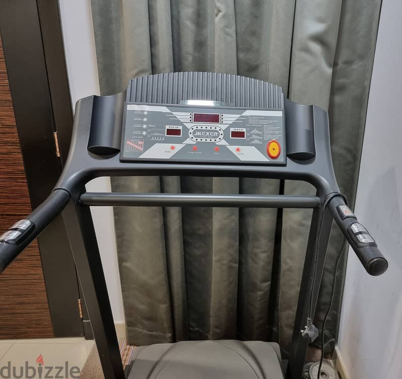 BHD 110, JKEXER Treadmill Talent7300 2.5HP ,new Motor And Belt 1