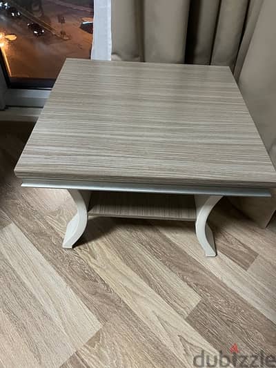 square Table new