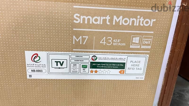 Samsung smartmonitor 43 inch for sale, brand-new at discounted price 3