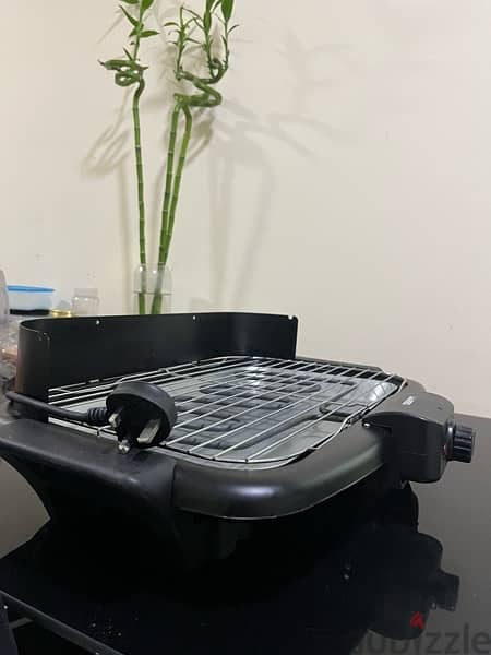 Geepas 2000W Electric Barbecue Grill 1