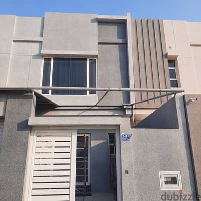 Parking shades (مظلات مواقف السيارات)