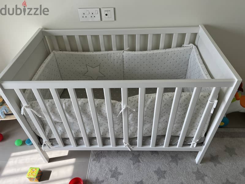 Ikea crib with matress 1
