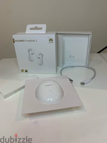 BRAND NEW Huawei FREEBUD 5 1