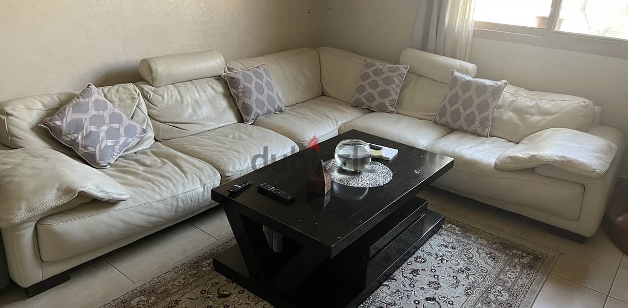 5 seater leather sofa 0