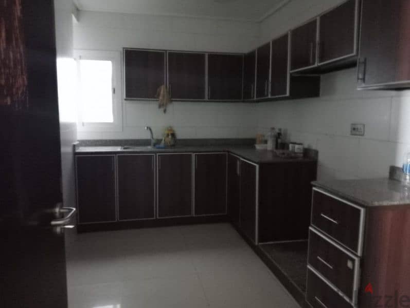 Hidd 4 bhk with balcony 4