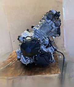 Suzuki GSXR 1000 Engine & Transmissiom  2008 0