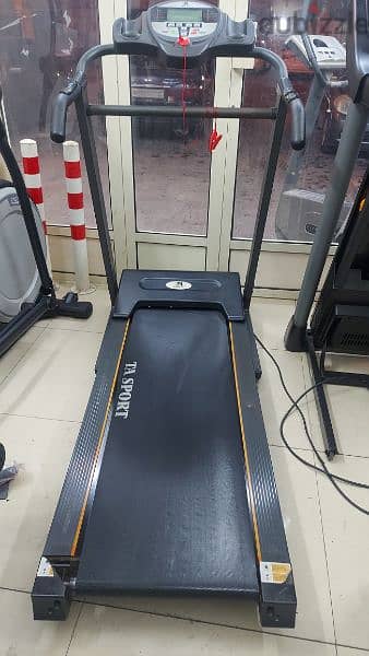 ta sports treadmill 60bd only 100kg Sporting Goods 105088850