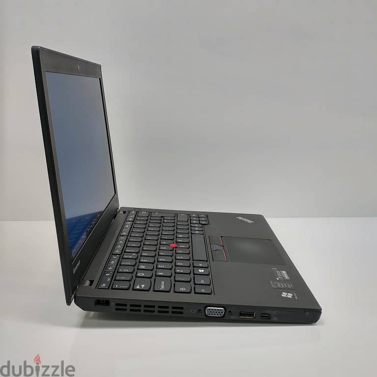 Lenovo ThinkPad X260 Core i7 6th Gen 8GB Ram 256GB SSD 13.3" Display 2