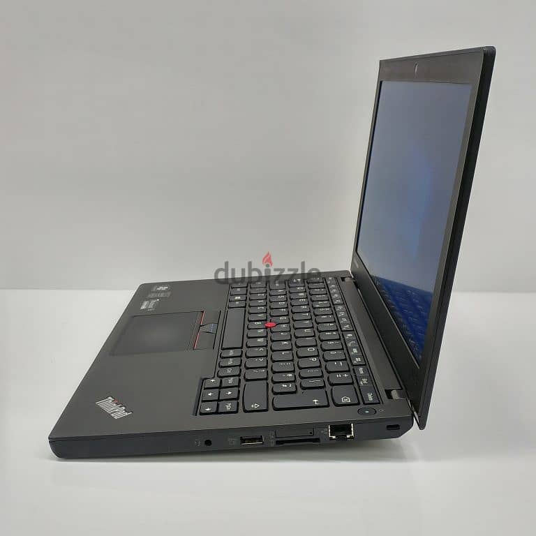 Lenovo ThinkPad X260 Core i7 6th Gen 8GB Ram 256GB SSD 13.3" Display 3