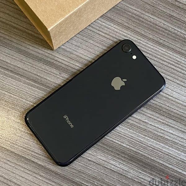 iPhone 8 *256GB* 79% capacity/addition to 2 free iphone 8 case 0