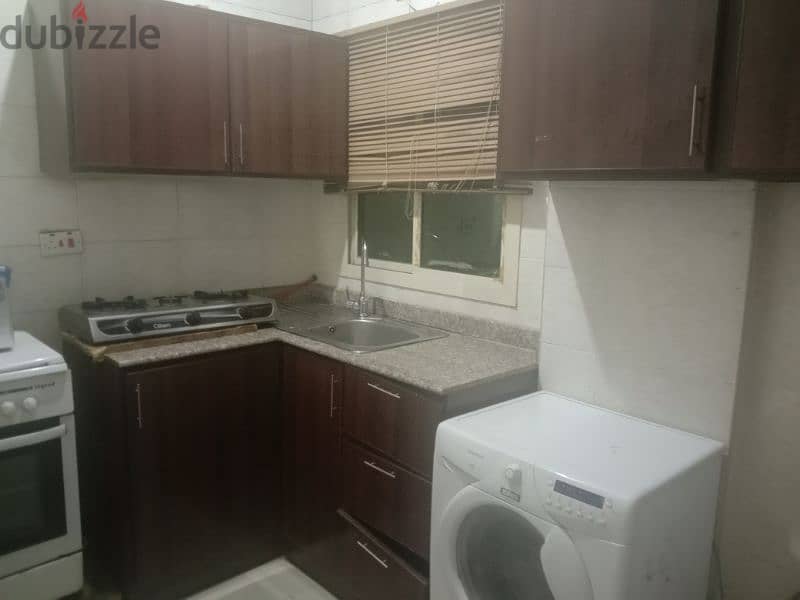 Fully furnished 1bhk flat available in Juffair with ewa 1