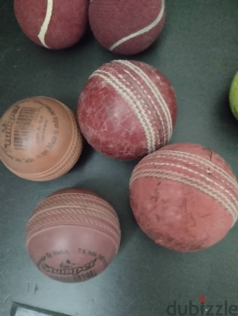 12 Cricket ball for sale BD 3 3