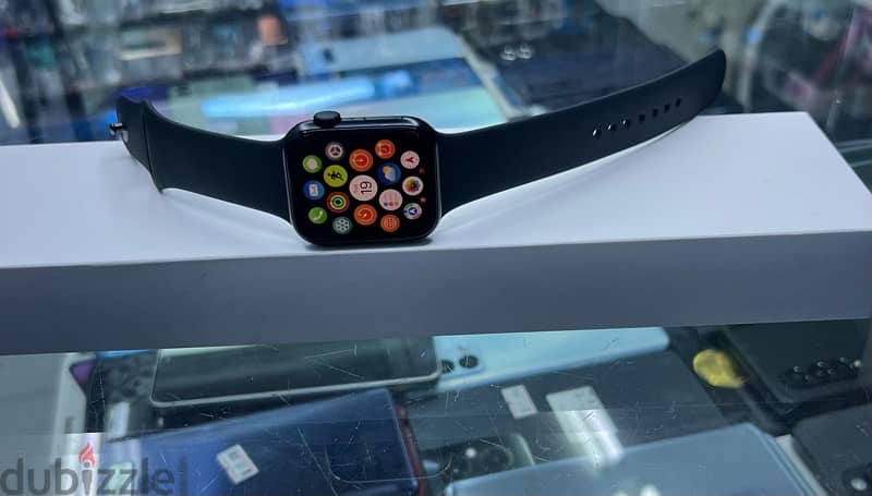 Apple Watch SE (nd 2 gen 44 mm battery health 98 with Warranty