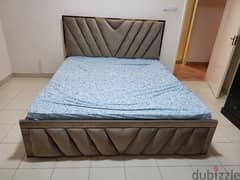Queen size bed with mattress and side stool 0