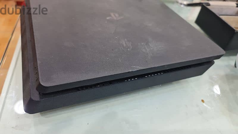 ps4 slim only 60 hurry up. . . 1