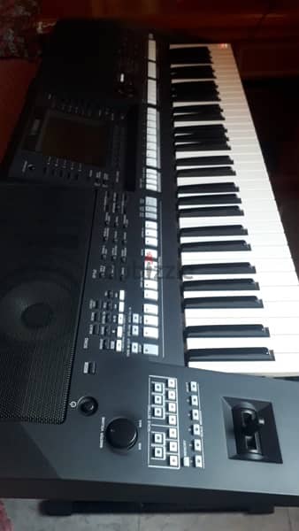 Yamaha A2000 oriental keyboard 1
