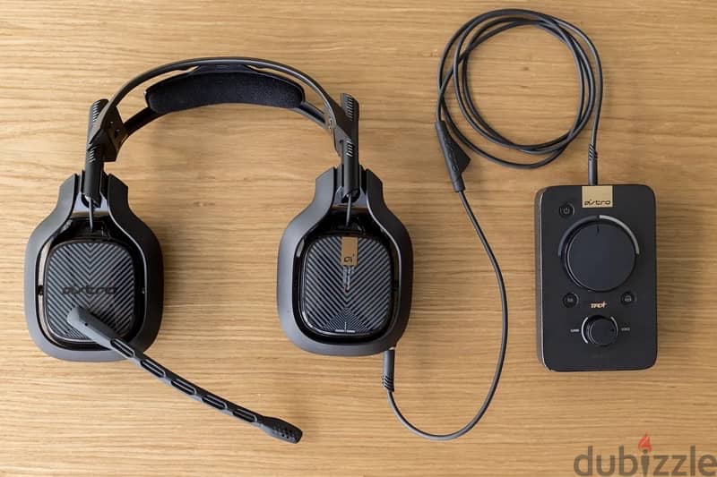astro A40 headset 2
