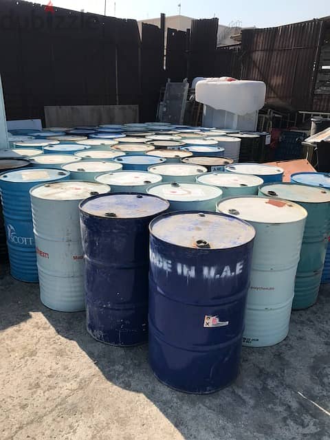 Plastic Drums and Steel Drums for Sale (200 L). 4