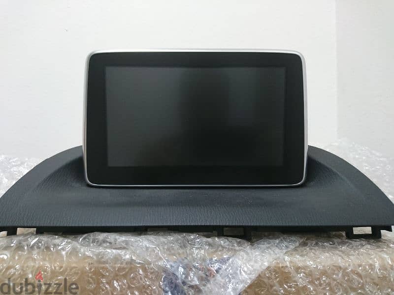 For sale Mazda 3 screen in excellent condition like new 6