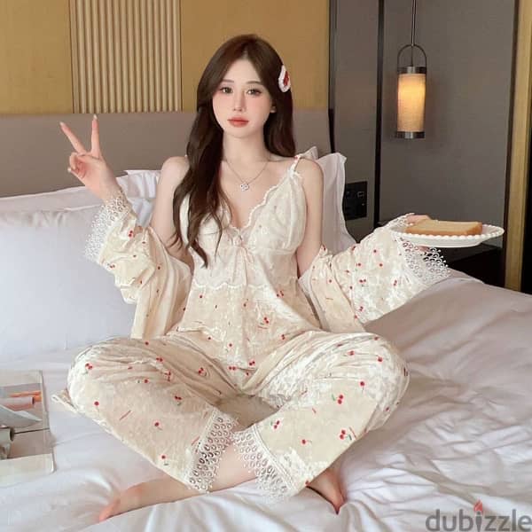 Gold velvet women's three-piece pajamas set 3