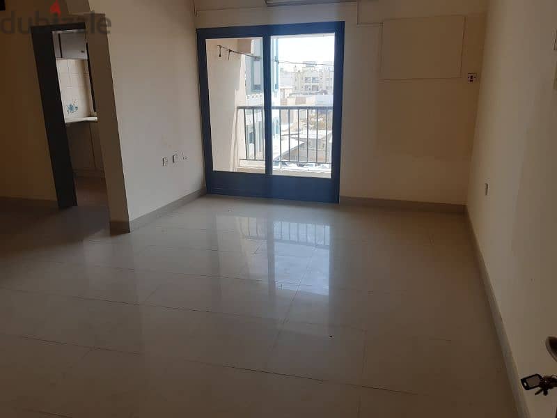 Nice clean flats Near Megamart Muharraq Market 7