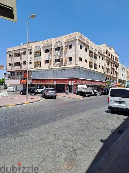 Nice clean flats Near Megamart Muharraq Market 9