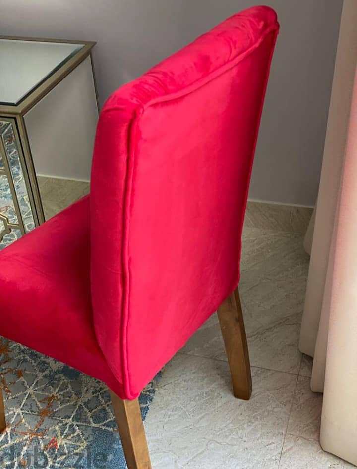 Red Velvet Chair - New Condition 1