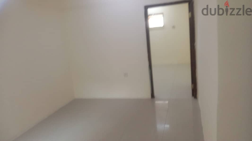 Great Location Studio Room for Rent in Muharraq 2