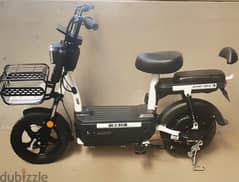 Electric scooter/new/different colors  (serious people only )