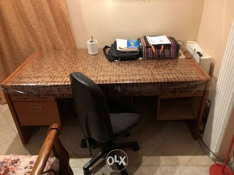 table with office chair 1