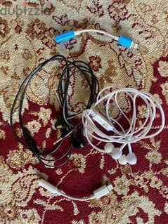 2 Connector 2 headphones 0