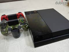 Playstation 4 with 3 games and 2 controlers